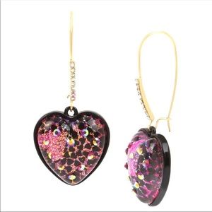 BETSEY JOHNSON XOX GLITTER HEART EARRINGS-FUSCHIA